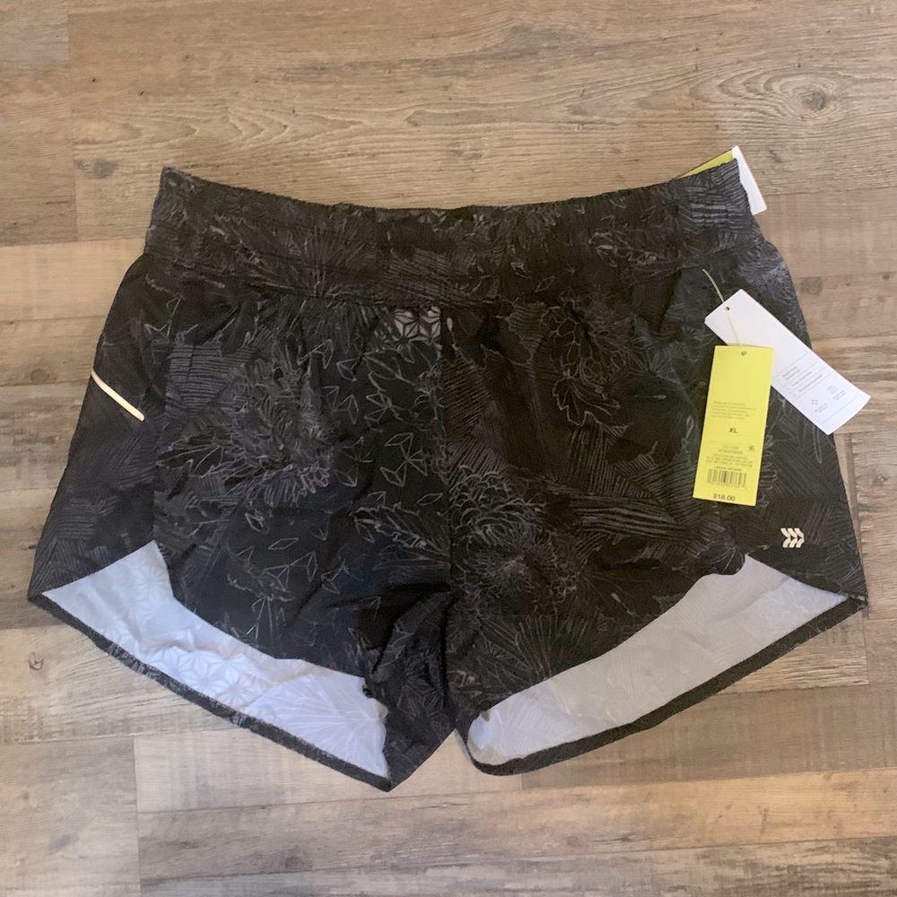 NWT black floral pattern running shorts XL